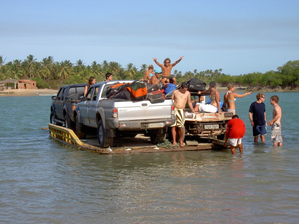 Flußüberfahrt auf der Kitesafari