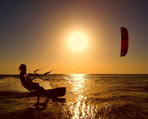 Sundowner beim Kitecamp Djerba